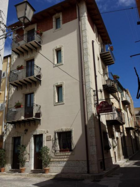 Отель B&B San Domenico  Реалмонте